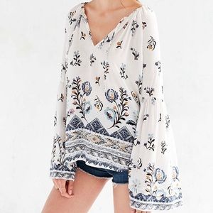 4 for $25/Kimchi Blue Aurore Bell Sleeve Top
